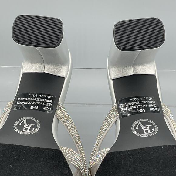 NEW Bella Vita Women’s Carmen Heeled Slip on Sandals Silver Size 8WW - Picture 9 of 10